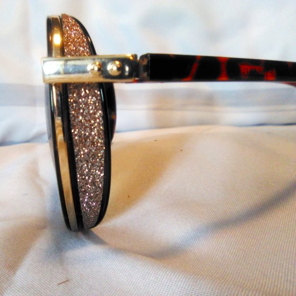 Accessories - Brown Ladies Rhinestone Trimmed Tortoise Shell Sunglasses
